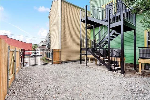 1816 Saint Andrew St #2A — Photo 2