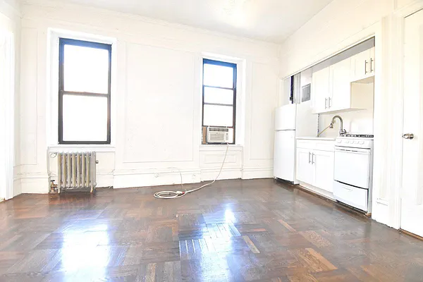 Rented by Bohemia Realty Group | media 7