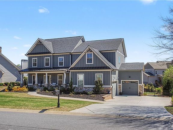 2nd image of 3908 Meadowland Dr