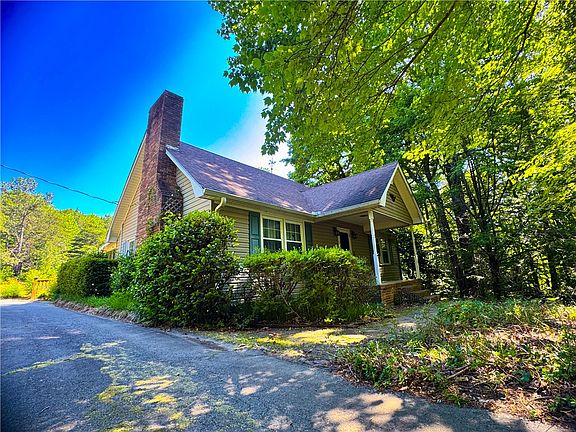2nd image of 213 Anthony Rd