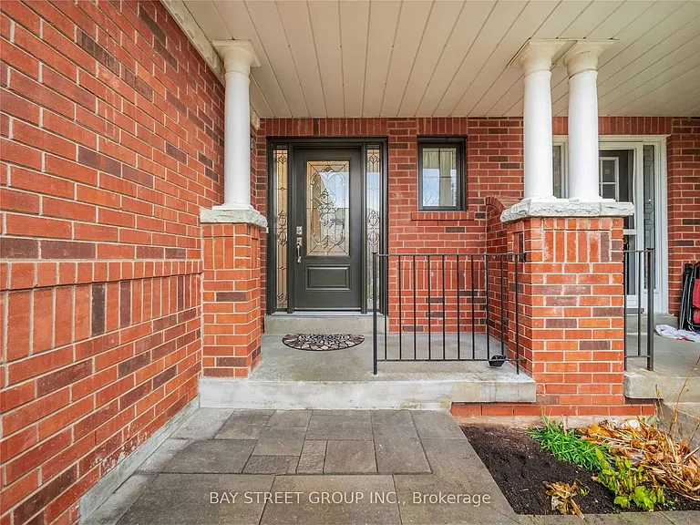 162 Denise Cir — Photo 2