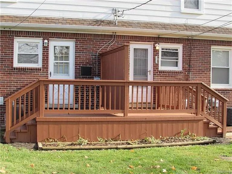 3018 Gloria St — Photo 11