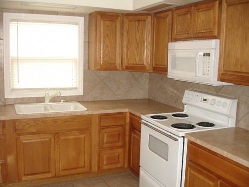 5th image of 1312 Symons St