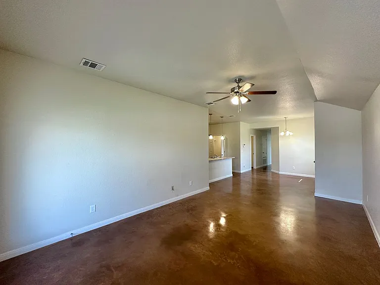 4502 Skyflower Ln — Photo 4