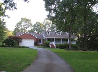 734 Pleasant Hope Rd SE, Silver Creek, GA 30173