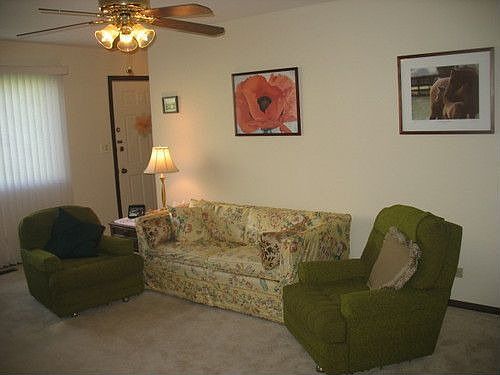 4th image of 878 Cambridge Pl #125-C