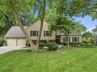 9640 Canterbury St, Overland Park, KS 66206