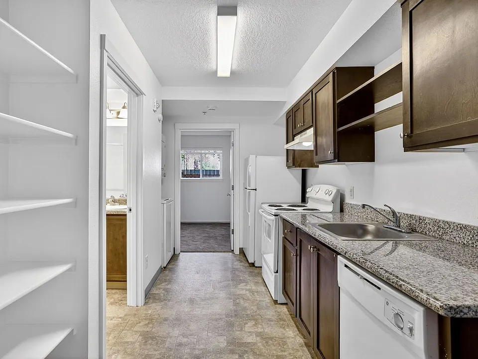 117-121 SE 125th Ave #151