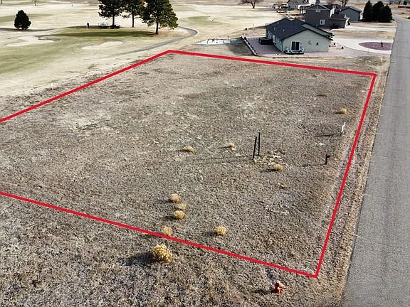 3rd image of 20 N Parkway Way