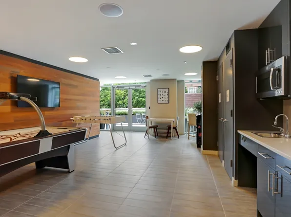 180 Myrtle Avenue image 9 of 16