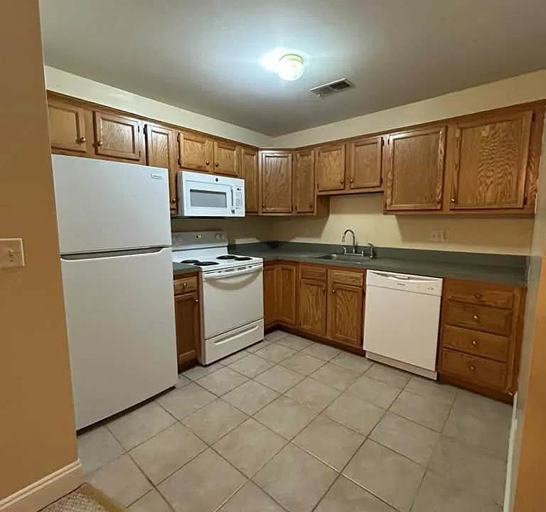 30 Judith Ln #305A