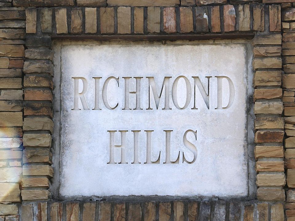 2nd image of 2012 Arlington Rd