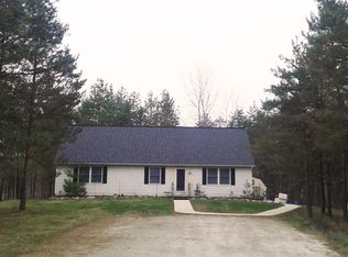 4999 Winona Dr, Dexter, MI 48130