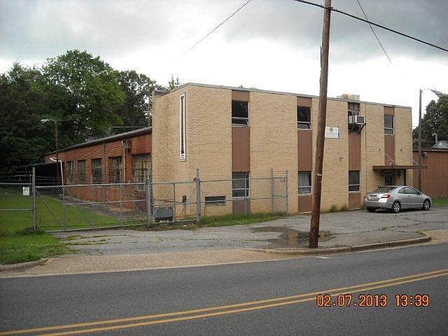 1st image of 1014 S Center St