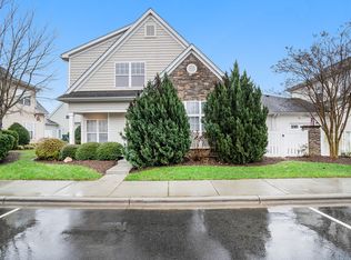 3121 Mistletoe Dr, Charlotte, NC 28273