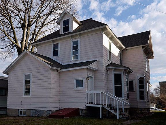 3rd image of 514 5th Ave S #516