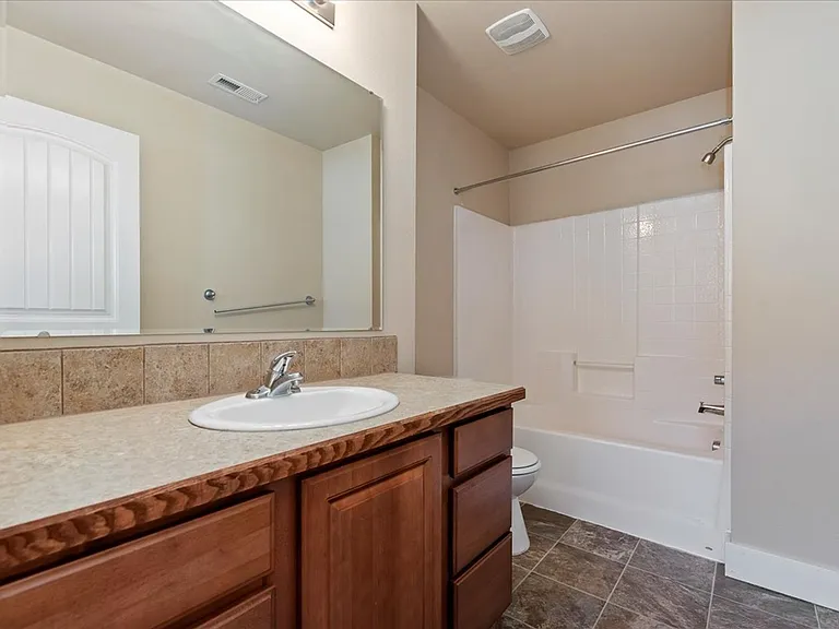 9846 W Rosecroft Ct — Photo 14