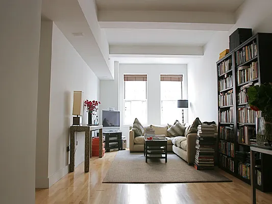 Rented by Sotheby's International Realty | media 6
