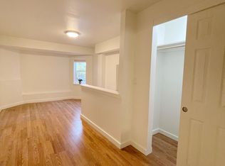 16390 SW Ivy Glenn St #1, Beaverton, OR 97007