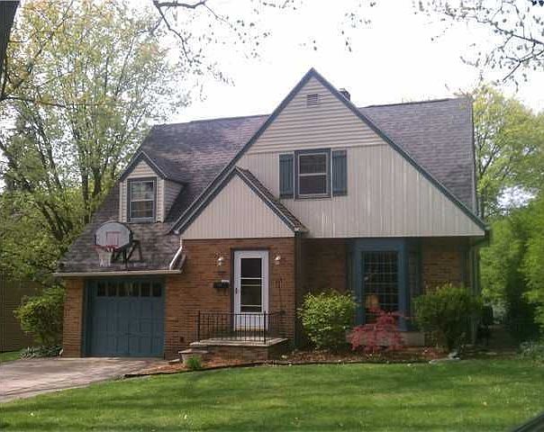 1st image of 10 University Dr