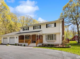 111 Lebanon Rd, Bethany, CT 06524