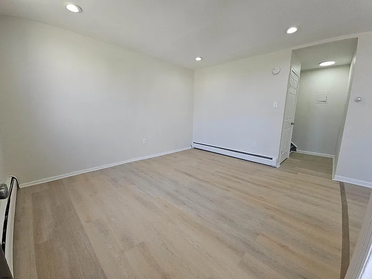 2201 Murray Ave — Photo 6