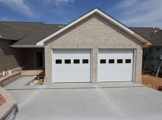 6680 Stonelyn Cottage Ct, Roanoke, VA 24019