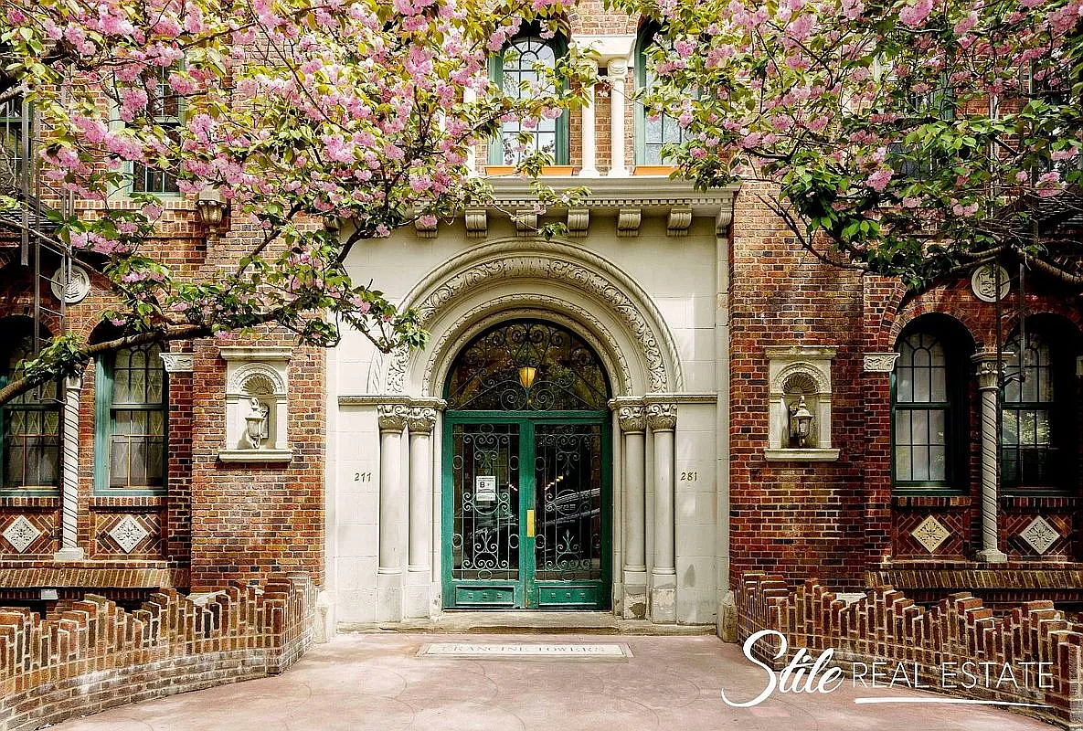 277 Washington Ave APT 3J photo 1