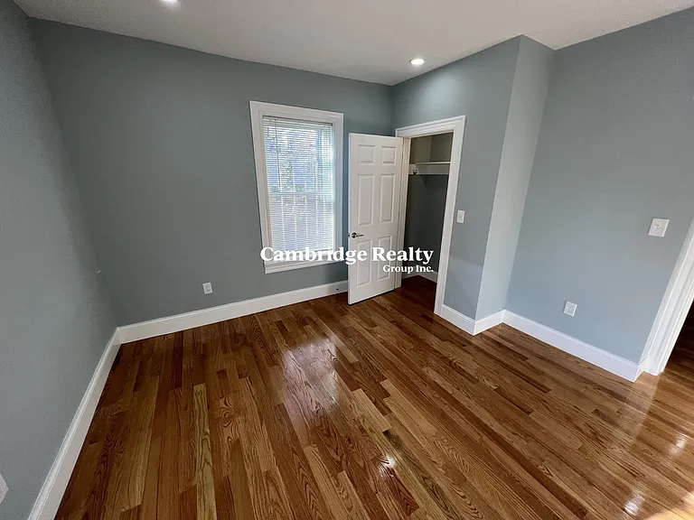 372 Oxford St #2T — Photo 8