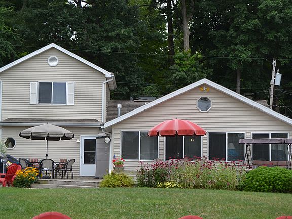 Large, wrap around deck