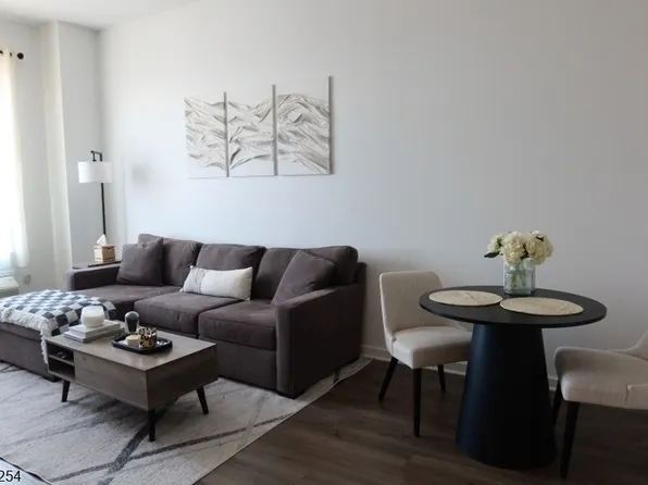 1 Carriage City Plz 1710 BLDG 1 #10, Rahway City, NJ 07065