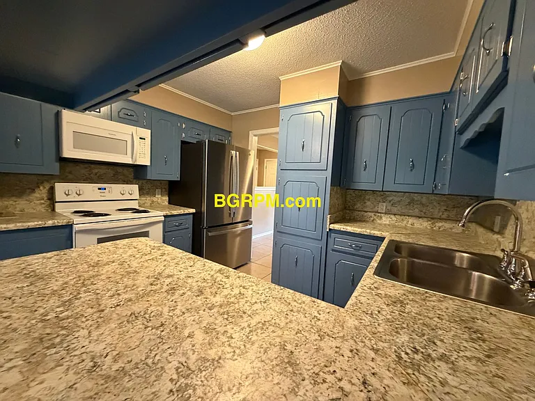 119 Foxdell Cir — Photo 5