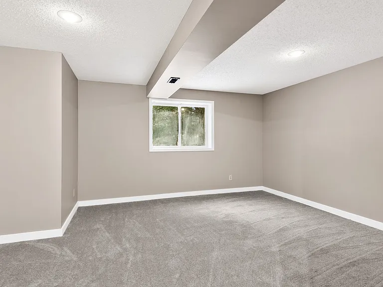 3463 Blackwood Dr — Photo 17