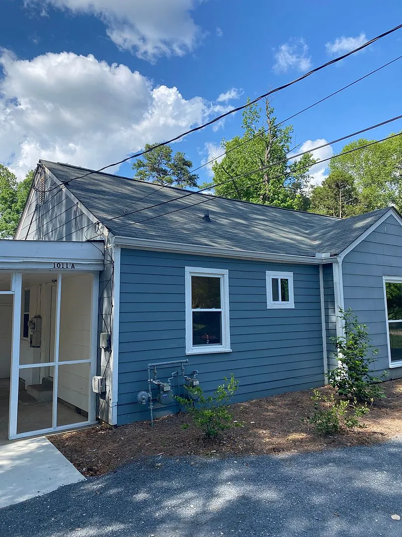 Lakeview Dr - 1011 — Photo 1