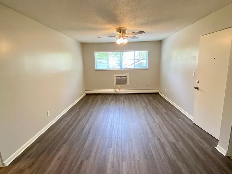 2610 W 42nd Ave — Photo 3