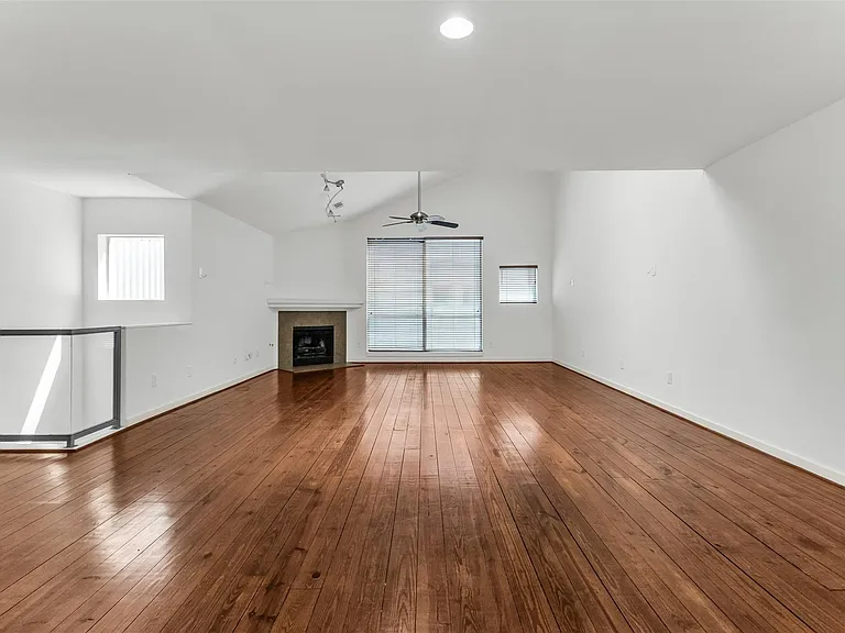 1429 Caddo St #B — Photo 8