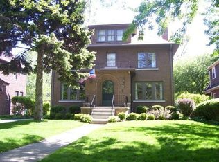 1422 Yorkshire Rd, Grosse Pointe Park, MI 48230