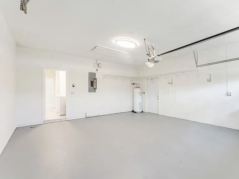 12630 Torbay Dr — Photo 16