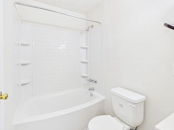 3rd image of 2331 Sara Ln