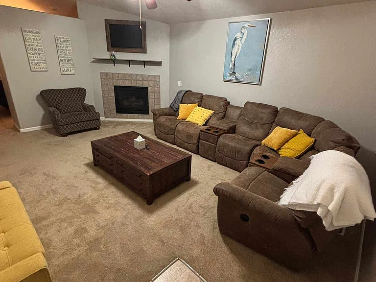1143 White Stone Way — Photo 4