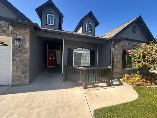 1519 W Castoro Way, Hanford, CA 93230