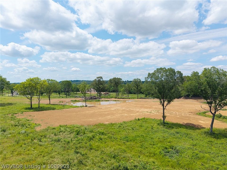 1st image of Bonanza Rd