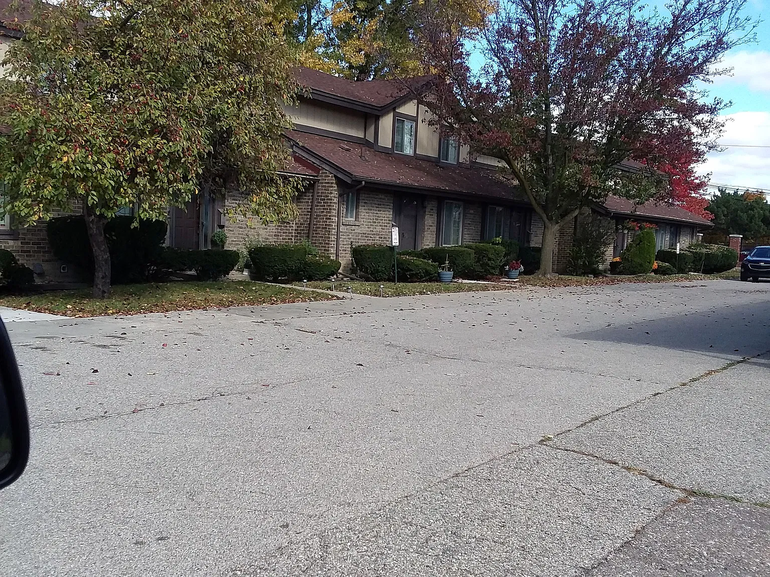 2 bed, 1.5 bath, 1280 sqft, $1,795 — Photo 3