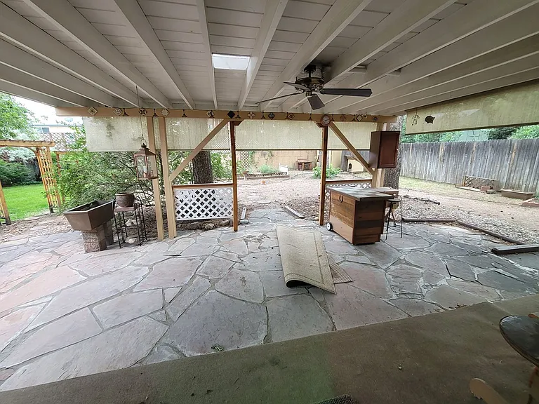 1201 Parkview Blvd — Photo 15