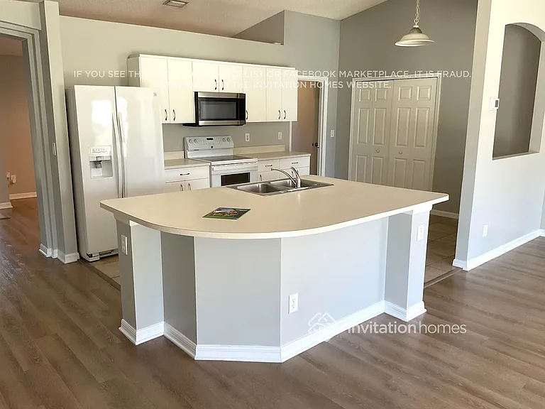 802 Autumn St SE — Photo 6