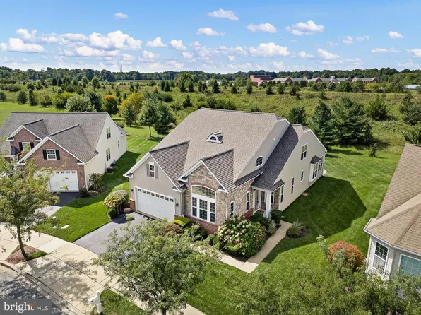 13 Palisade Cir, Middletown, DE 19709