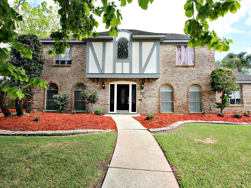 1st image of 3642 Red Oak Ct