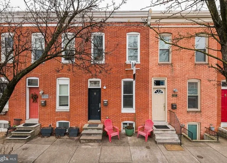 1409 E Clement St — Photo 1