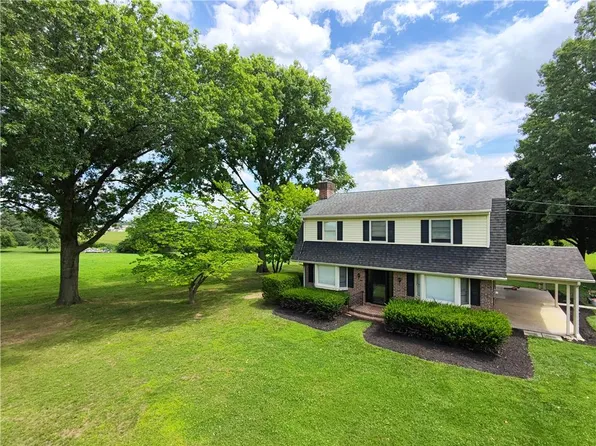 301 Ontelaunee Dr, Shoemakersville, PA 19555