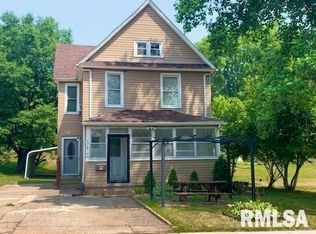 1312 3rd St, Moline, IL 61265